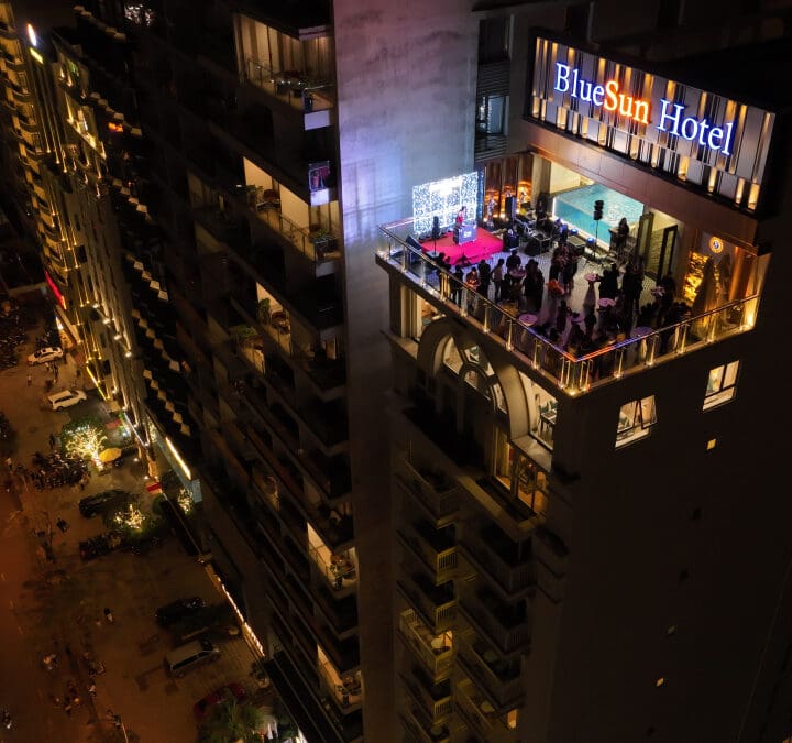 Khách sạn 4 sao Đà Nẵng gần biển Mỹ Khê - flycam view