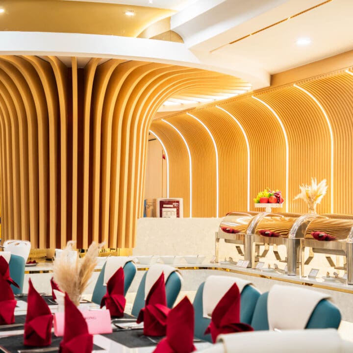 Khách sạn 4 sao Đà Nẵng Restaurant 04