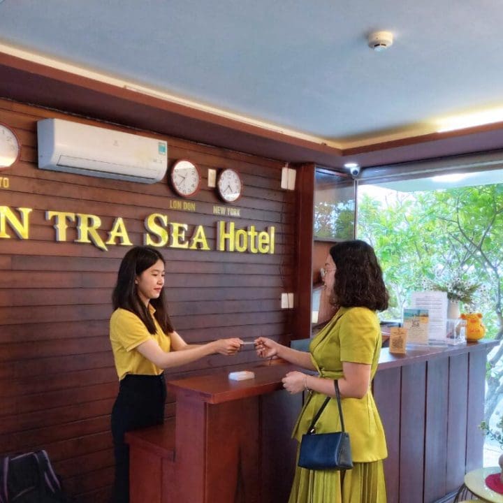 Top 10 Khách Sạn Giá Rẻ Quận Sơn Trà Đà Nẵng - Sontra Sea Hotel