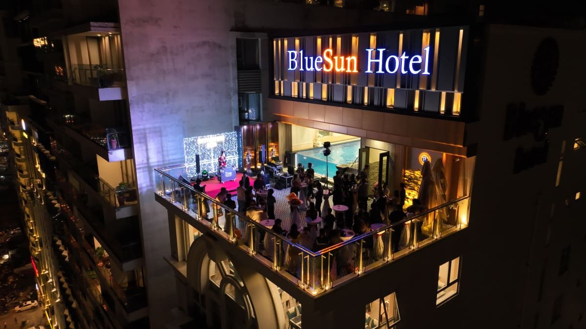 Khách sạn Đà Nẵng gần biển Bluesun Hotel flycam 01
